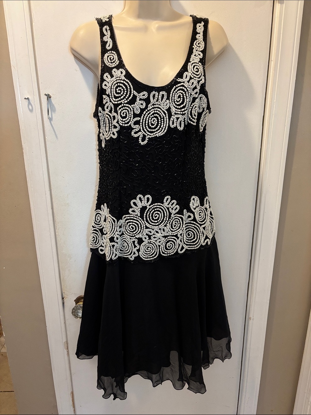 Vintage Laurence Kazar silk Medium Black Dress White Beaded Swirl Accents 26-461